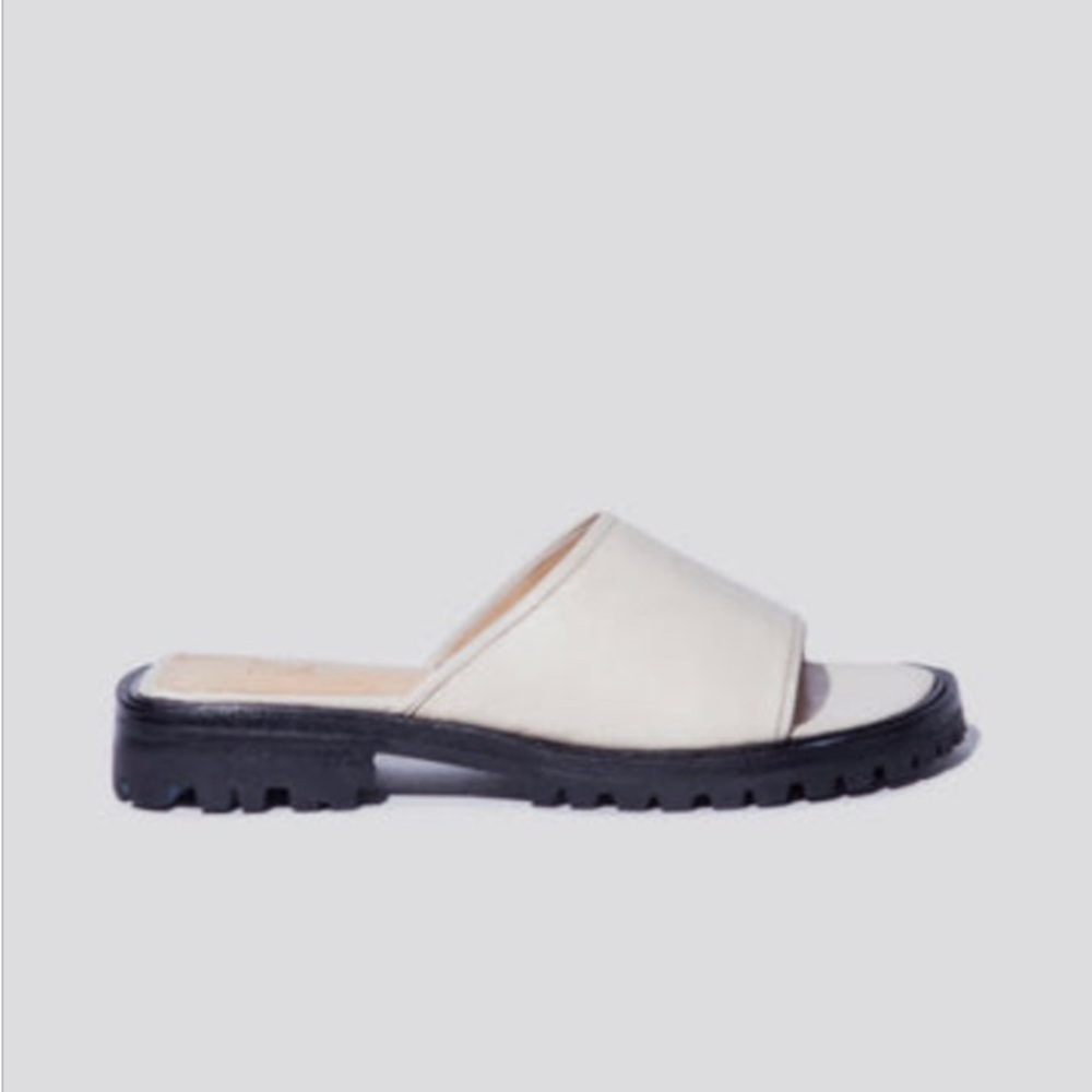 ZOU XOU Pileta sport slide in Marfil sz 39